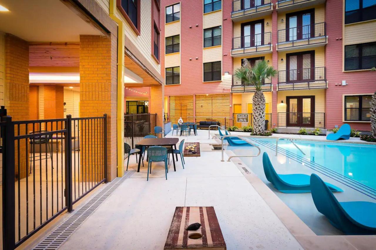Apartment Stylish 2br W Pool,gym,prking-near Rvrwalk & Dome San Antonio