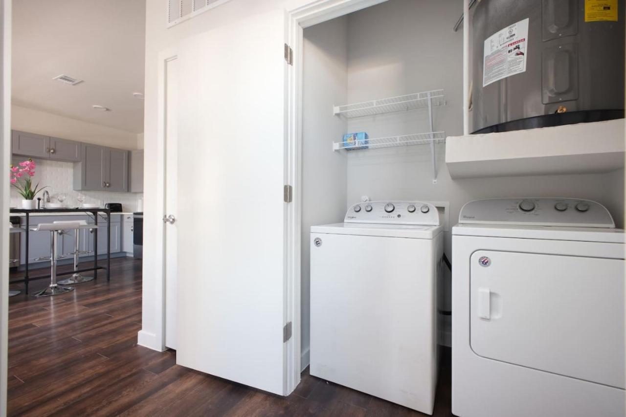 Stylish 2br W Pool,gym,prking-near Rvrwalk & Dome San Antonio